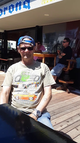 Opinii despre Jolly Roger Bar & Restaurant în Picton - Hospitality and gastronomy