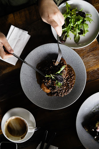 Deep Cafe - Hospitality and gastronomy