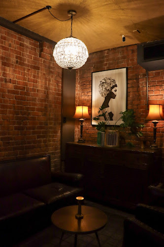 Pequeno Wine & Cocktail - Hospitality and gastronomy