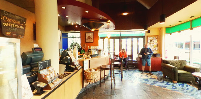 Opinii despre Starbucks Browns Bay în Auckland - Hospitality and gastronomy