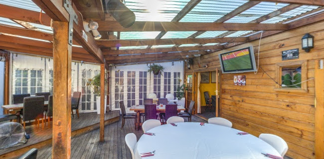 Denniston Dog Restaurant & Bar