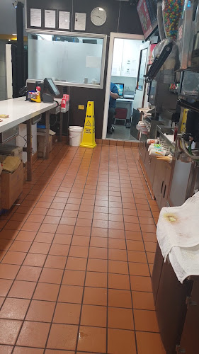 Reviews of McDonald's Basin Reserve in Wellington - Hospitality and gastronomy