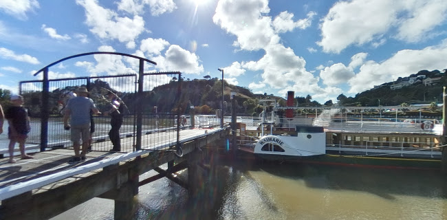 Comments and reviews of Whanganui River Markets