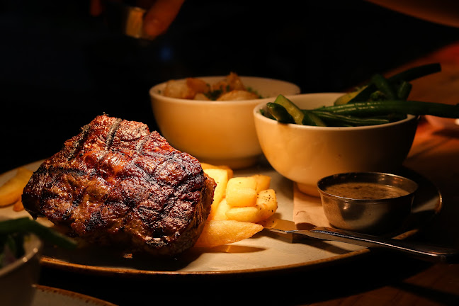 Iguana Street Bar & Restaurant - Hospitality and gastronomy