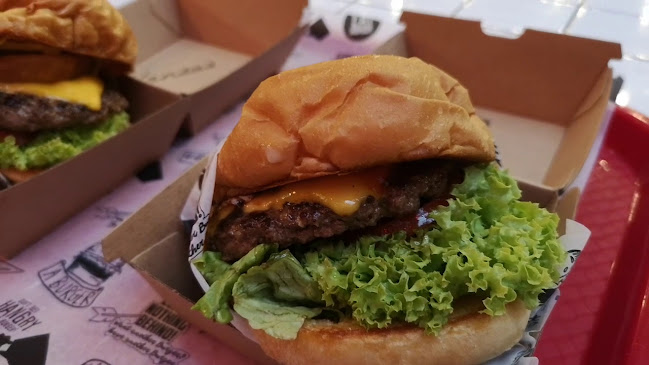 Opinii despre Eat Burger în Hamilton - Hospitality and gastronomy