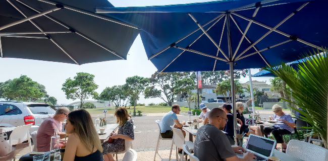 Coast Bar - Bites & Brews Orewa - Hospitality and gastronomy