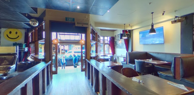 Opinii despre Local Queenstown în Queenstown - Hospitality and gastronomy