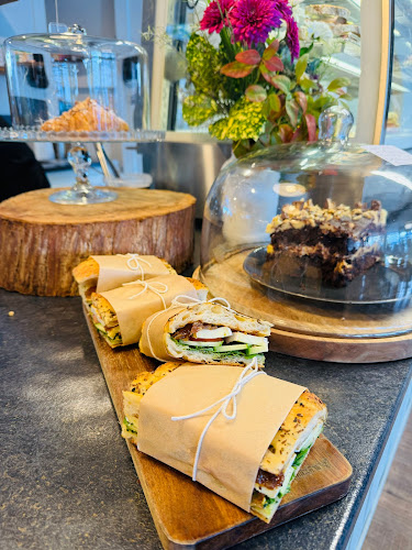 Comentarii opinii despre Milk & Honey