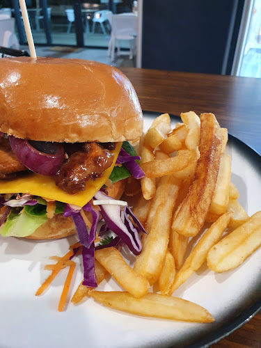 Opinii despre Madisons Cafe and Bar în Masterton - Hospitality and gastronomy