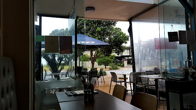 Opinii despre Oliver's Cafe Orewa în Orewa - Hospitality and gastronomy