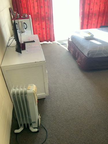 Hunters Cafe & Motel