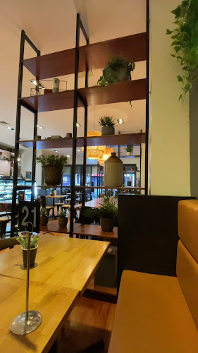 Robert Harris Cafe - Tauranga