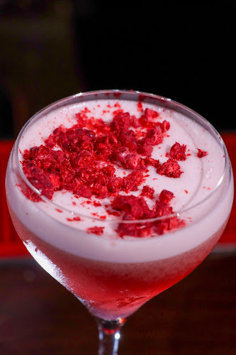 Pequeno Wine & Cocktail - Hospitality and gastronomy