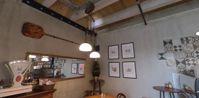 Comentarii opinii despre The Baker's Coffee Shop