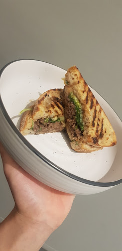 Comentarii opinii despre The Vant Garde