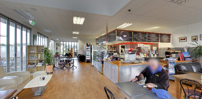 Comentarii opinii despre FULL MOON EATERY