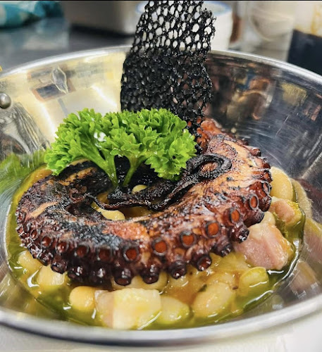 Opinii despre The Church Bistro în Hahei - Hospitality and gastronomy