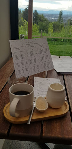 Opinii despre Tussock Hill Vineyard and Cellar Door Restaurant în Christchurch - Hospitality and gastronomy