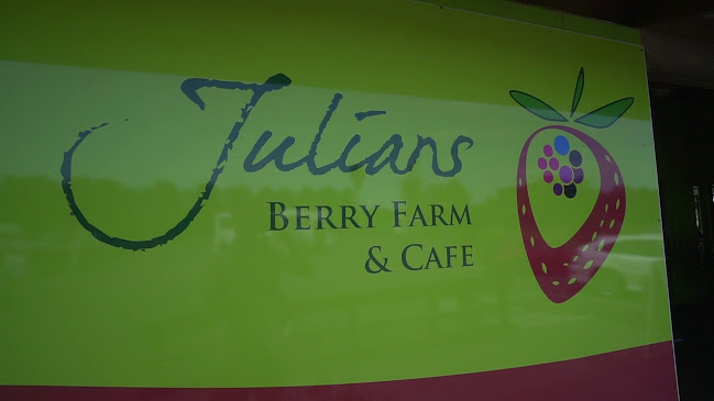 Julians Berry Farm and Café - Hospitality and gastronomy