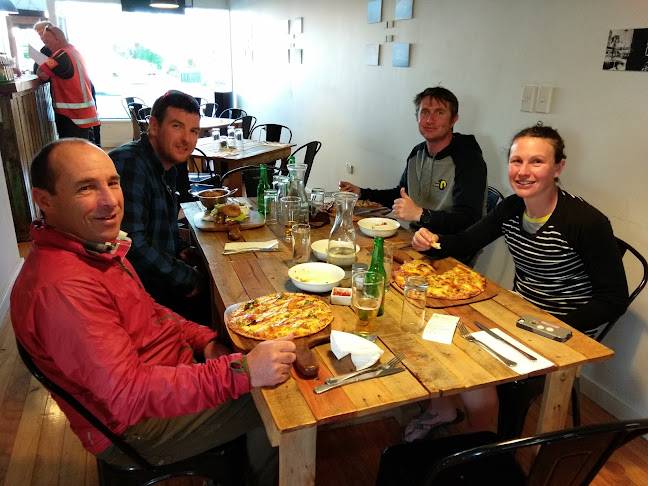 Comentarii opinii despre Black Rabbit Pizza