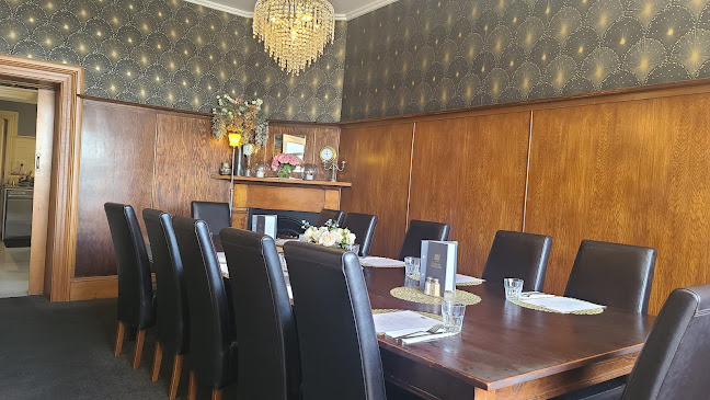 Comentarii opinii despre Careys Bay Historic Hotel