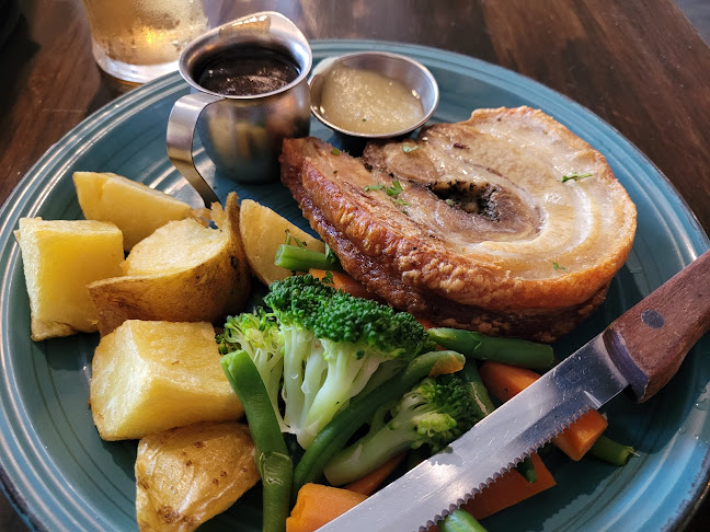 Luanne’s Ararino Bar & Bistro