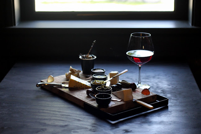 The Office Restaurant and Bar - Cromwell