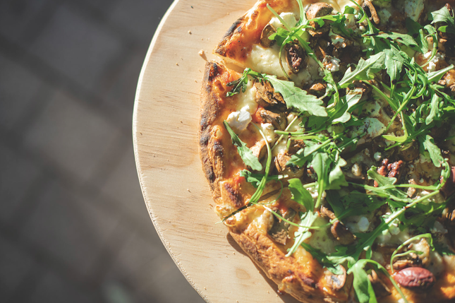 Comments and reviews of Neighbourhood Pizzeria