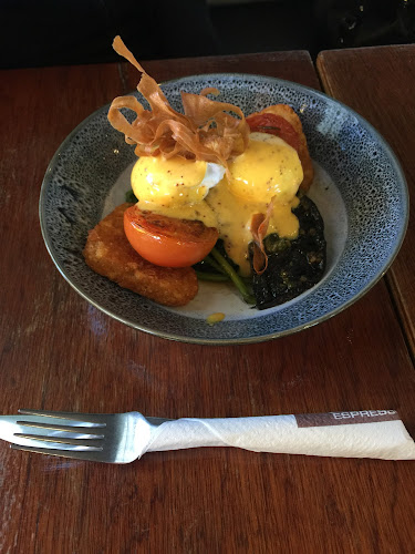 Comments and reviews of Cloud 777 Cafe