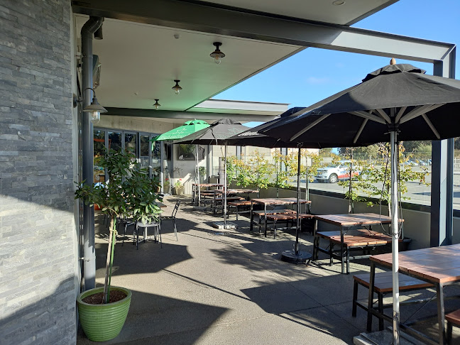 Silver Dollar Bar & Restaurant