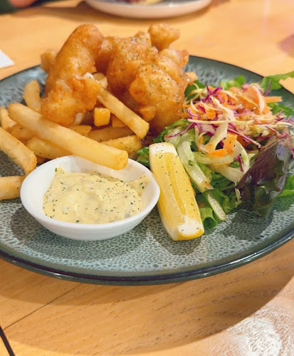 Comentarii opinii despre The Crooked Elm