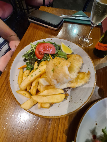 Comentarii opinii despre The Craic Irish Tavern