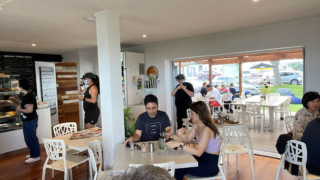 Bungalo Cafe Open Times