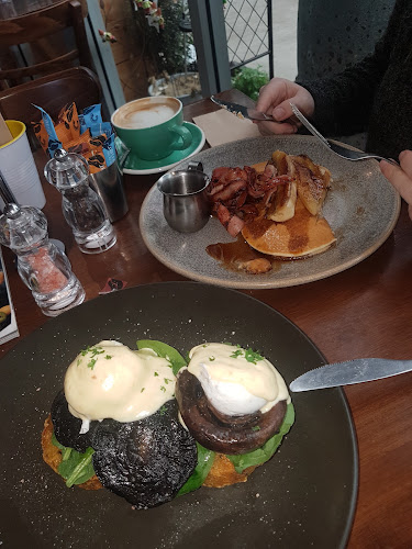 Columbus Coffee - Hospitality and gastronomy