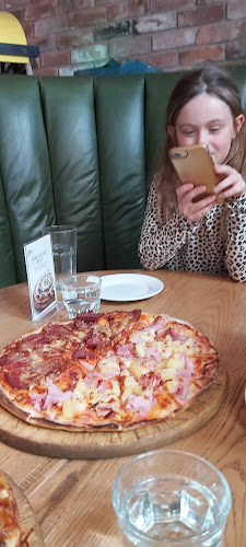 Winnie Bagoes City Phone number