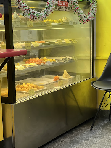 Lucky Star Indian Takeaway - Hospitality and gastronomy