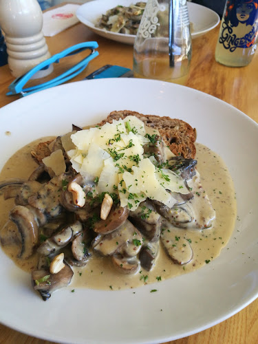 New Zealand 190 Fisher Parade, Farm Cove, Auckland 2012, New Zealand