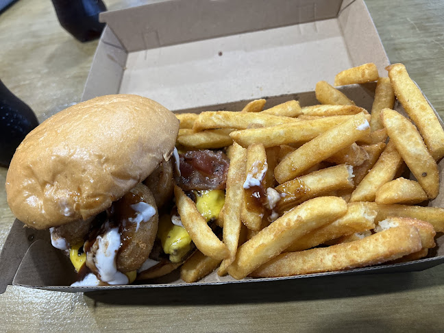 Opinii despre RE Burger Hornby în Christchurch - Hospitality and gastronomy