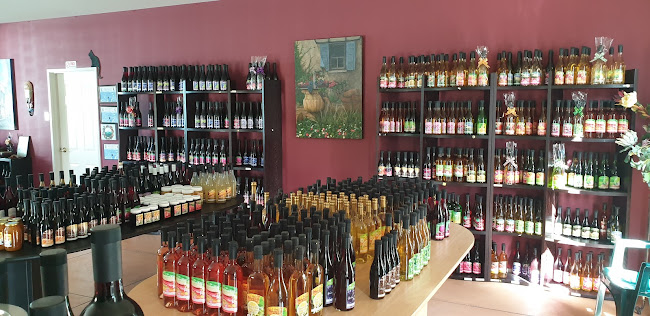 Drury Hills Wine Store - Hospitality and gastronomy