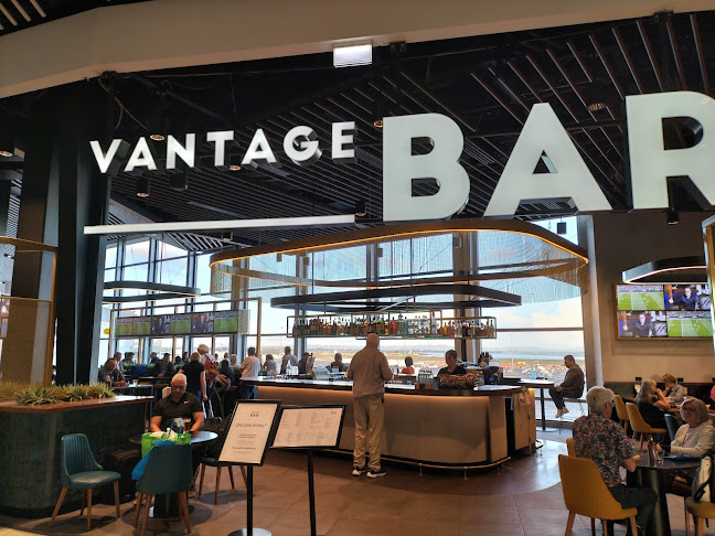 Vantage Bar - Hospitality and gastronomy
