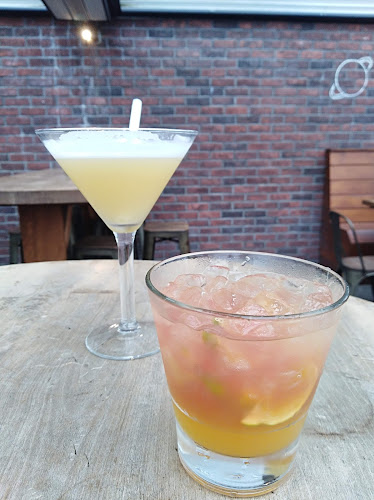 Comentarii opinii despre Winnie Bagoes Rangiora