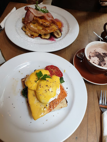 Comentarii opinii despre Mezze Bar