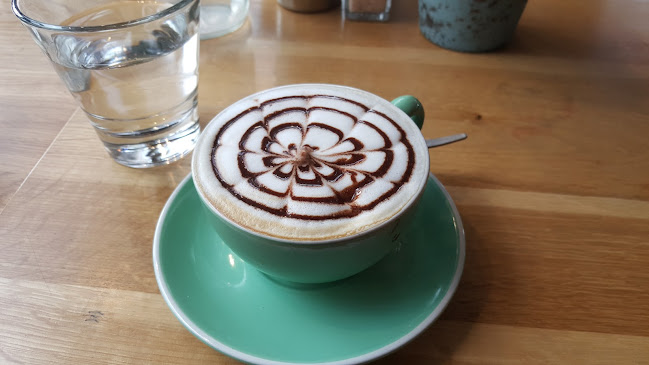 Seven Hills Cafe, Restaurant and Bar