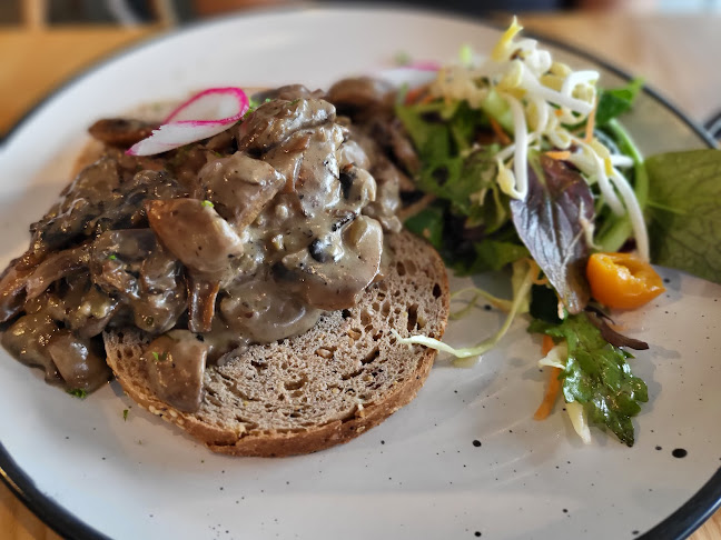 Opinii despre Tutaki Cafe în Lower Hutt - Hospitality and gastronomy