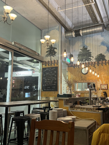 Di Vino Bistro - Hospitality and gastronomy