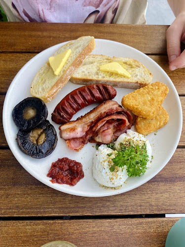 Alfies Cafe - Hospitality and gastronomy