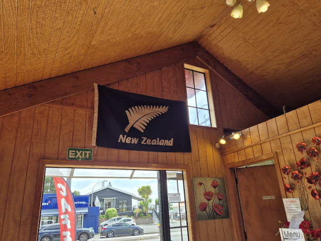 Poppys Cafe - Tīrau