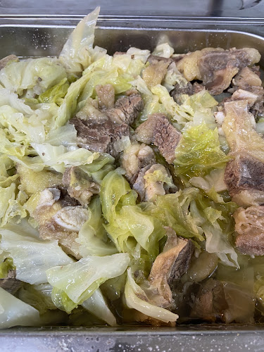 Opinii despre Rutah's KukiHutt în Rotorua - Hospitality and gastronomy