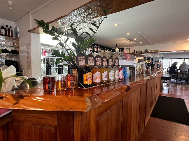 Sugarloaf Beach Bar - Hospitality and gastronomy