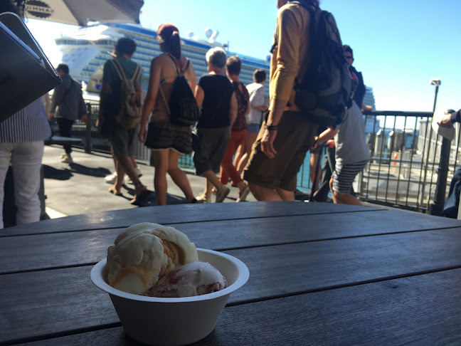 Island Gelato Co. CBD Ferry Terminal Phone number